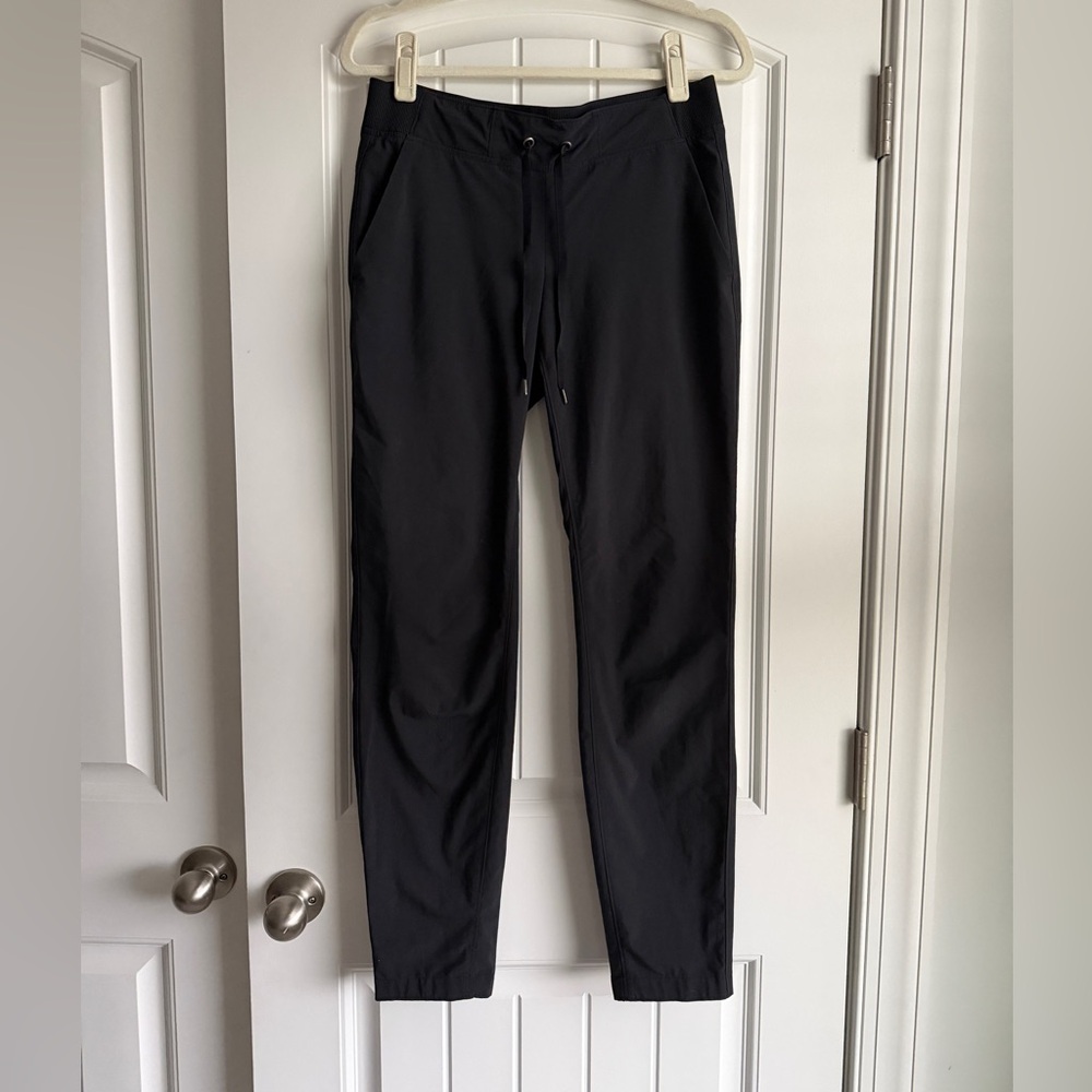 Athleta Women’s Black Joggers